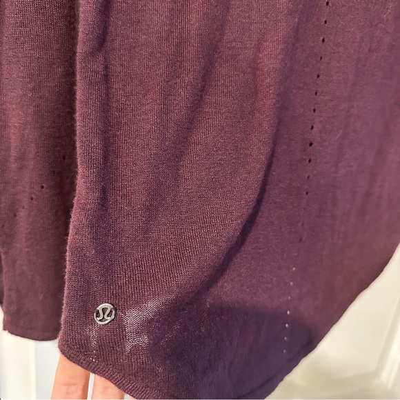 Lululemon Yin Time Long Sleeve in Burgundy - Picture 3 of 5
